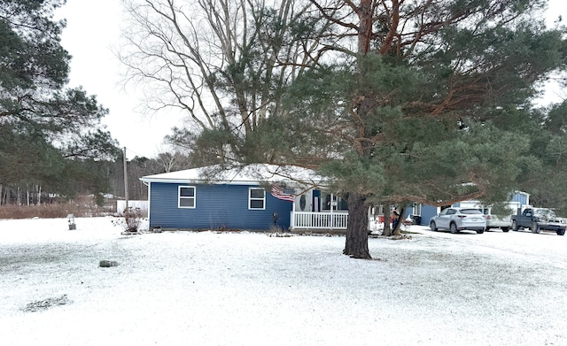 view of front of home featuring a porch