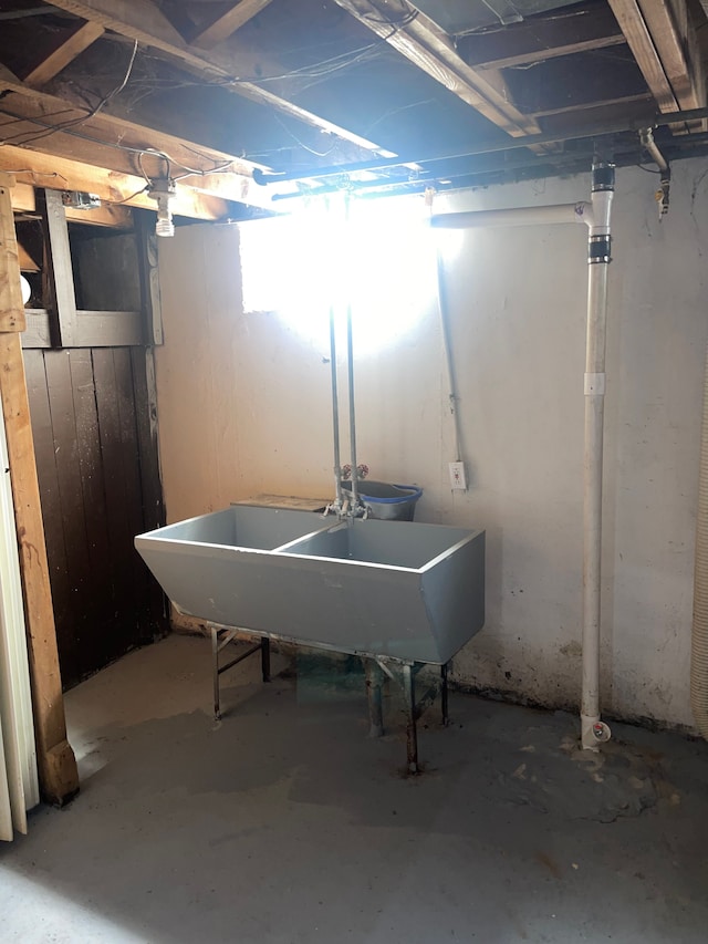 basement with sink