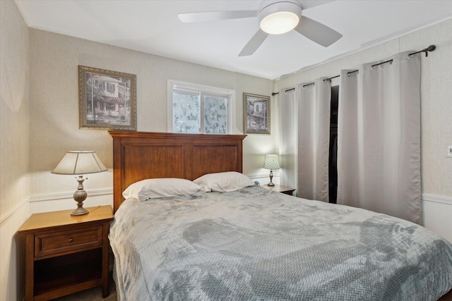 bedroom featuring ceiling fan