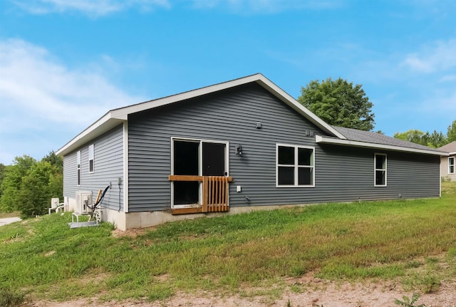704 Eden St, Kingsley, MI 49649 - back of property