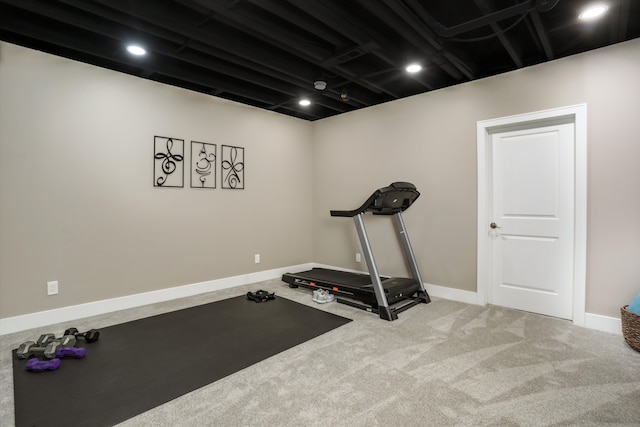 workout area with carpet