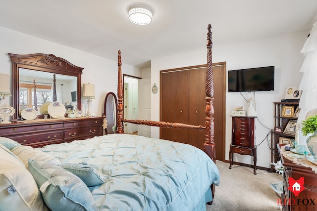 view of carpeted bedroom