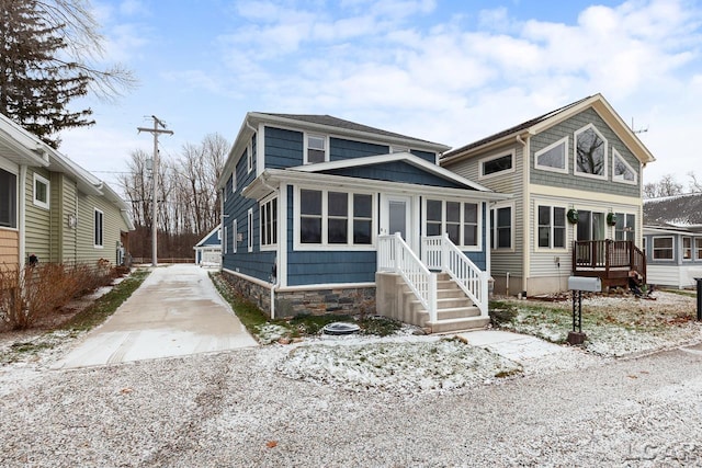 front facade featuring a sunroom