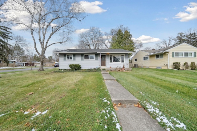 Listing photo 3 for 2996 Lakeview Dr, Ann Arbor MI 48103