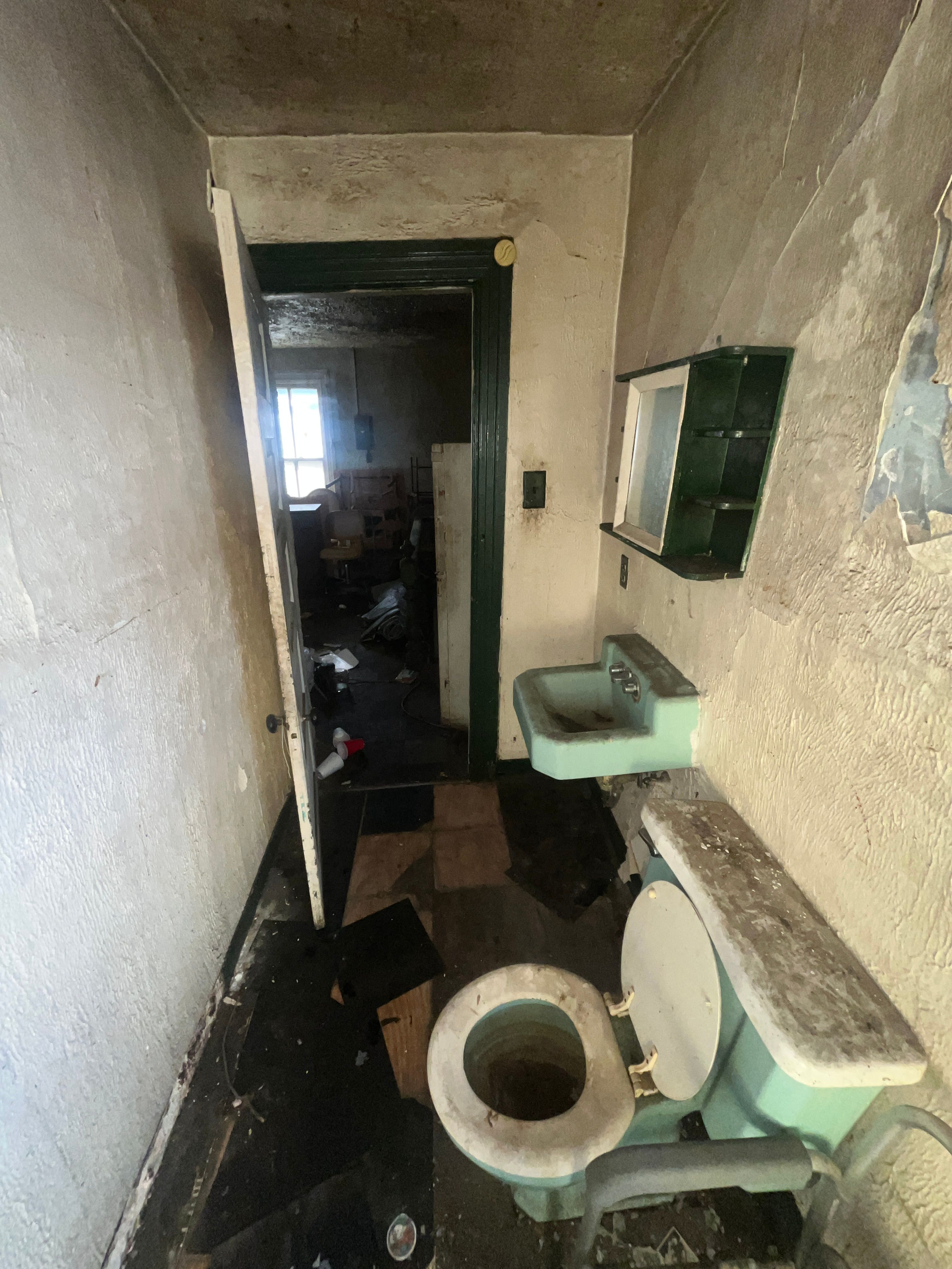 bathroom with sink and toilet