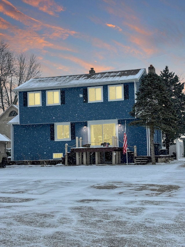 view of front of property