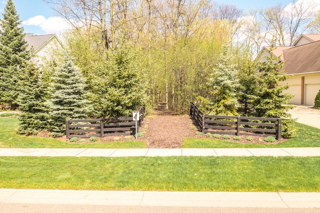 exterior space with a yard