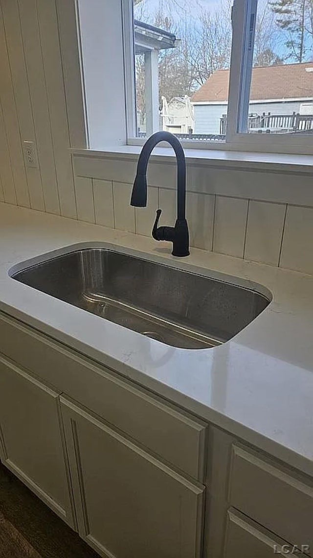 details with backsplash and sink