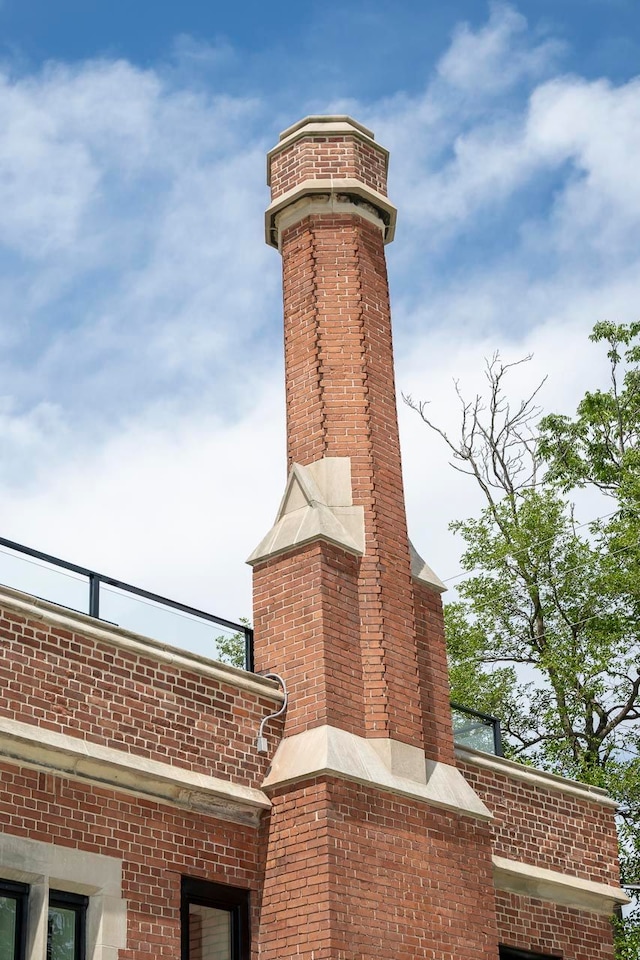 3634 Trumbull St Unit 65, Detroit, MI 48208 - exterior details featuring decorative columns