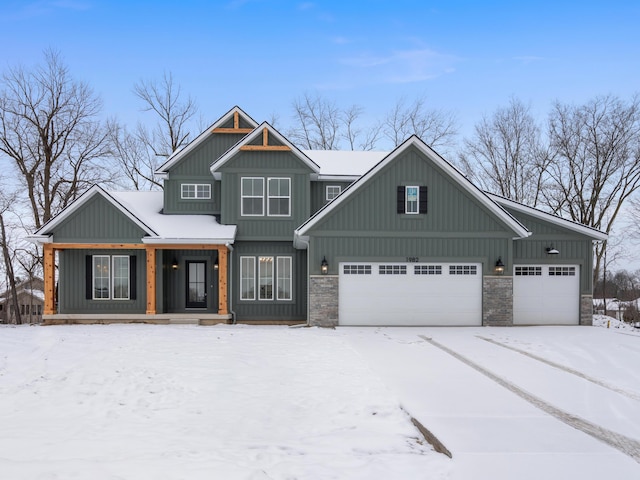 view of front of property featuring a garage