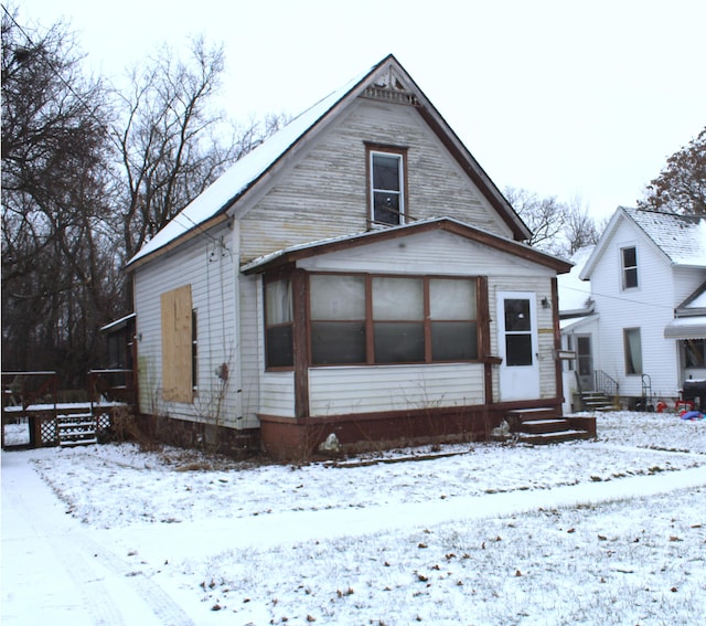 view of front of house