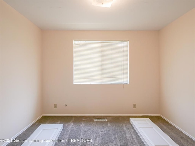 empty room with carpet