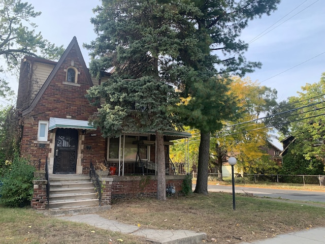 view of front of property with covered porch