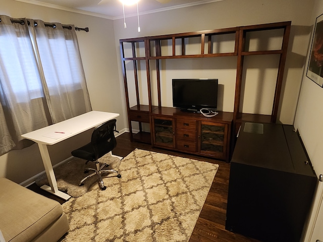 office space with ceiling fan, crown molding, and dark wood-type flooring