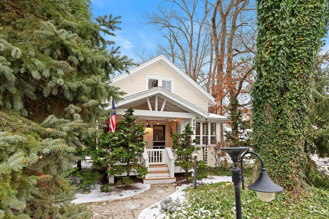 view of front of home featuring covered porch