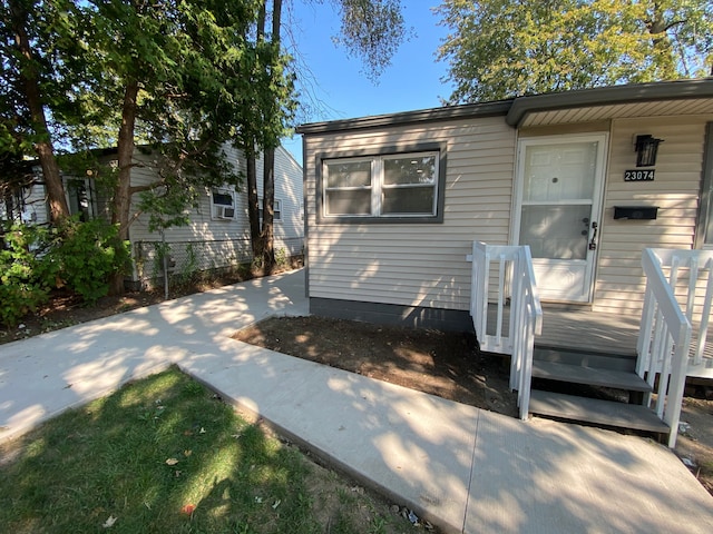 view of front of property