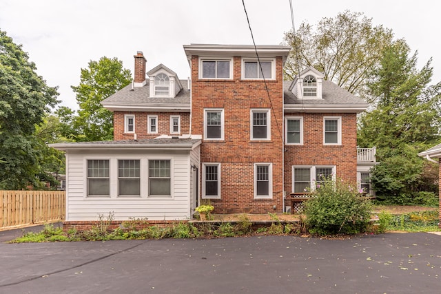 view of front of house