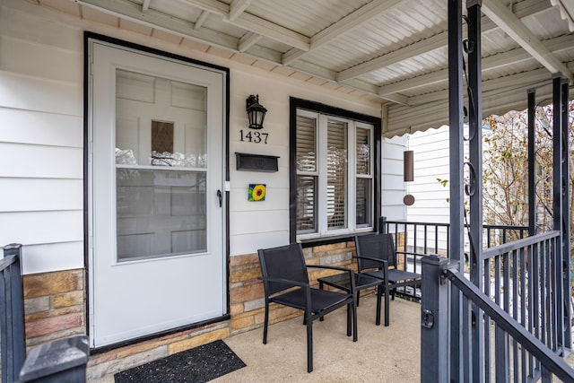 property entrance with a porch