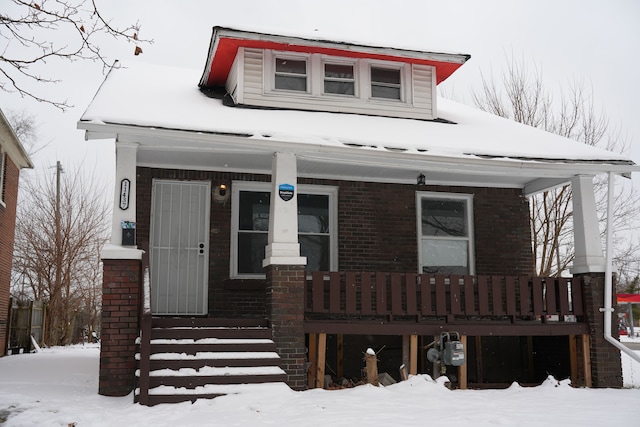 view of front facade with covered porch