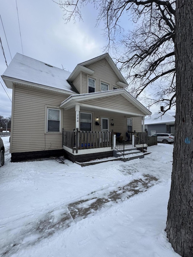 view of front of house featuring a porch