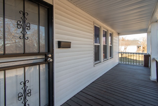 exterior space featuring a porch