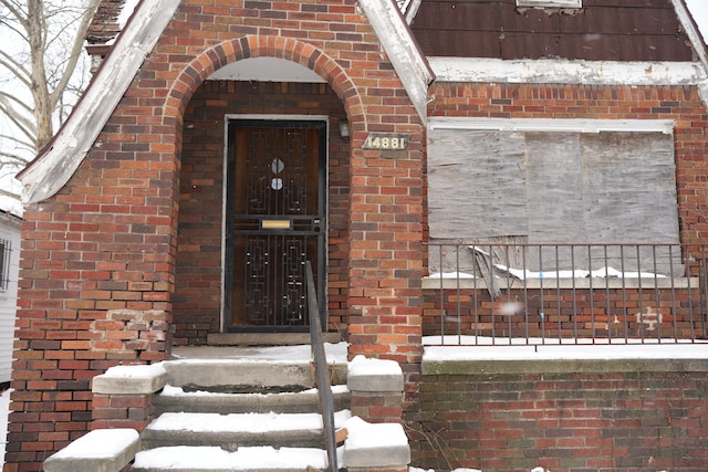 view of doorway to property