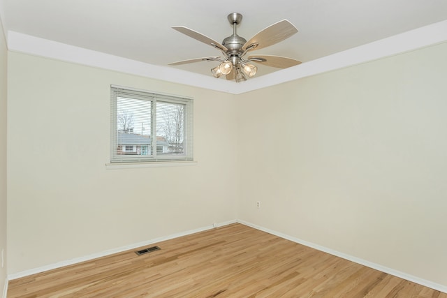 unfurnished room with light hardwood / wood-style floors and ceiling fan