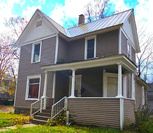 view of front of house with a porch