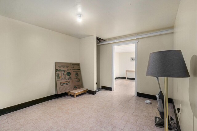 500 Myrtle Ave, Sturgis, MI 49091 - unfurnished room featuring baseboards