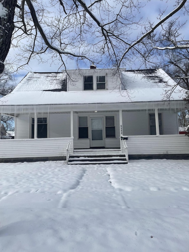 view of front of property