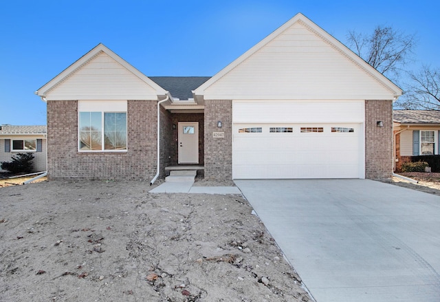 view of front facade featuring a garage