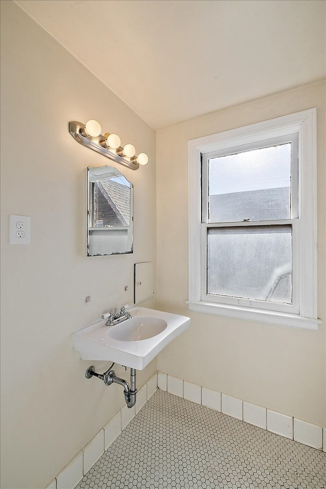 bathroom featuring tile patterned floors