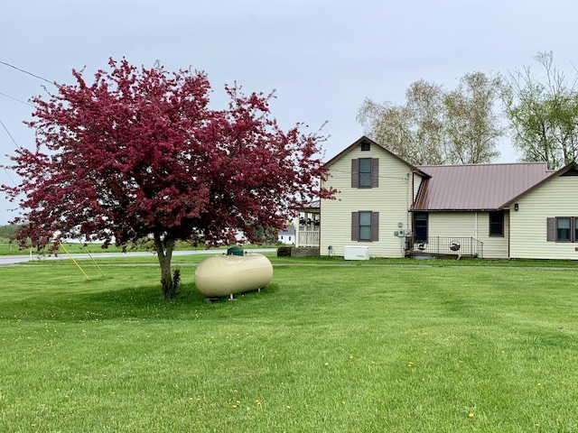 exterior space with a lawn