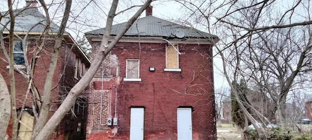 view of home's exterior