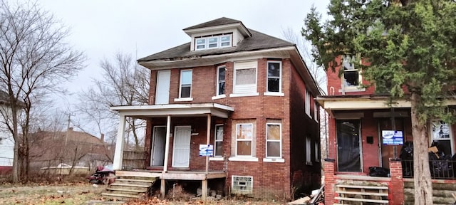 view of front of house featuring a porch