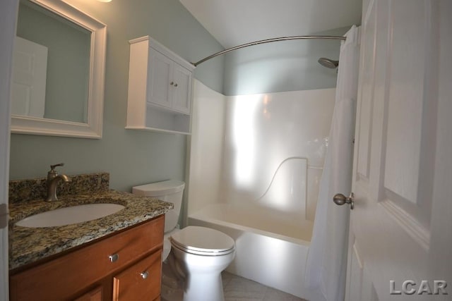 full bathroom featuring shower / bathtub combination with curtain, vanity, and toilet