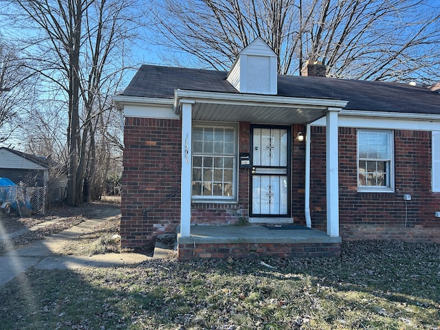 entrance to property with covered porch