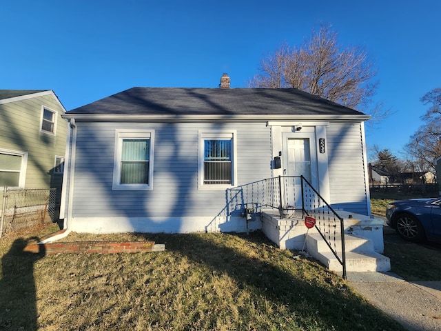 view of front of house with a front yard