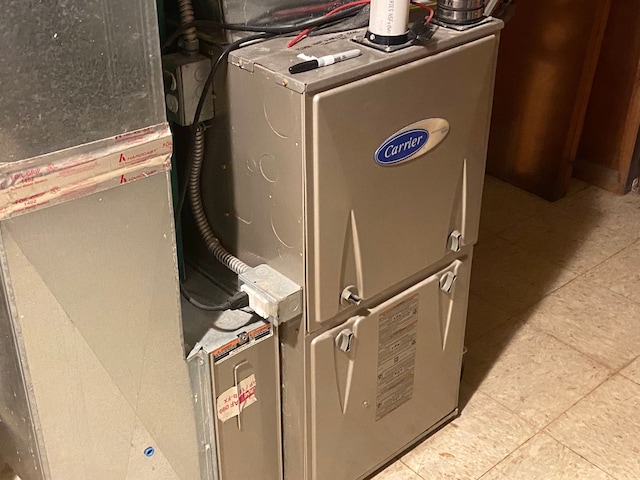 8899 Dwyer Rd, Howell, MI 48855 - utilities featuring heating unit