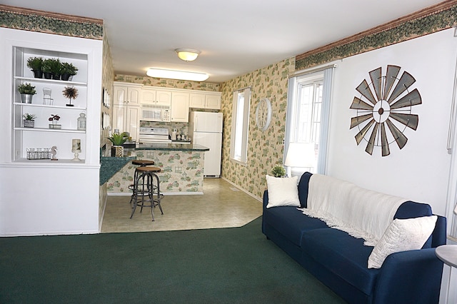 living room with carpet