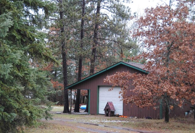 704 W 10th St, Mio, MI 48647