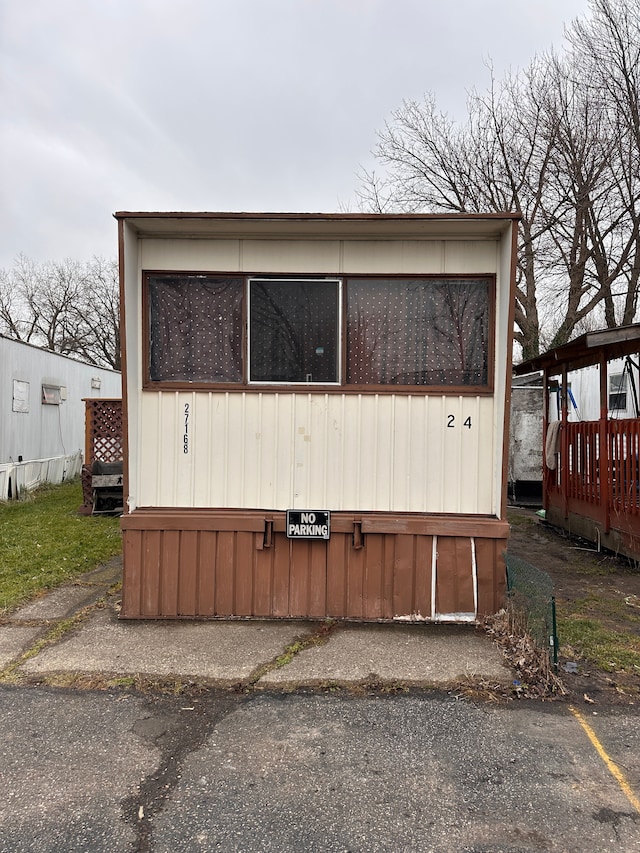 view of side of property