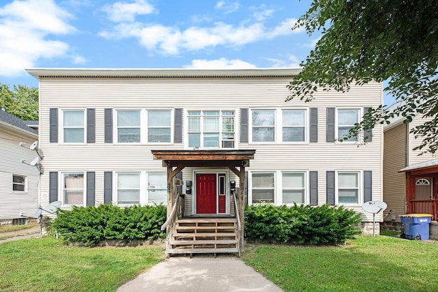 view of front of house with a front yard