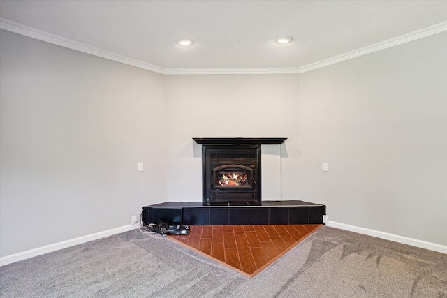 details with carpet flooring and ornamental molding