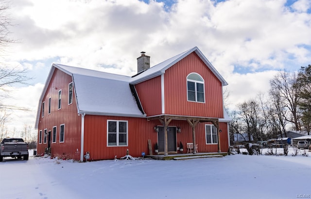 view of front of house with a porch