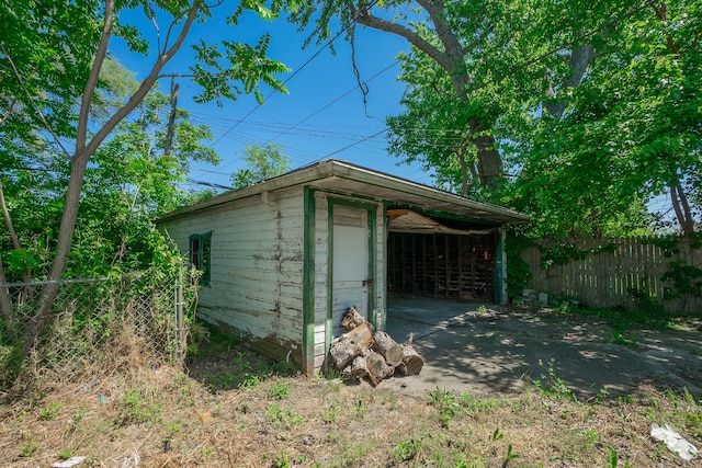 view of outbuilding