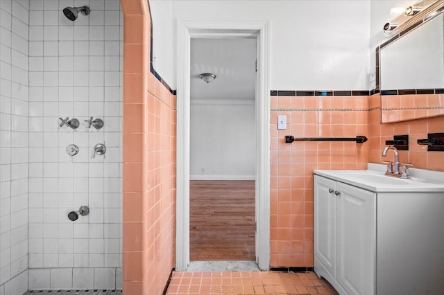 17390 Northlawn St, Detroit, MI 48221 - full bath featuring vanity, tile patterned flooring, a tile shower, and tile walls