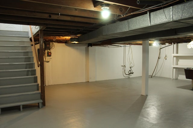 8142 W 32nd Rd, Harrietta, MI 49638 - unfinished below grade area with stairway