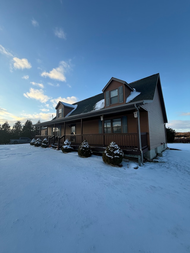 view of front of property with covered porch