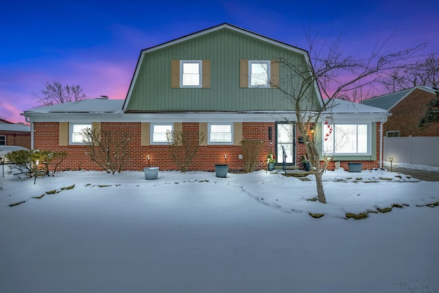 view of front of property